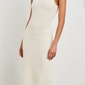 Chic Sleeveless Cream Midi Dress